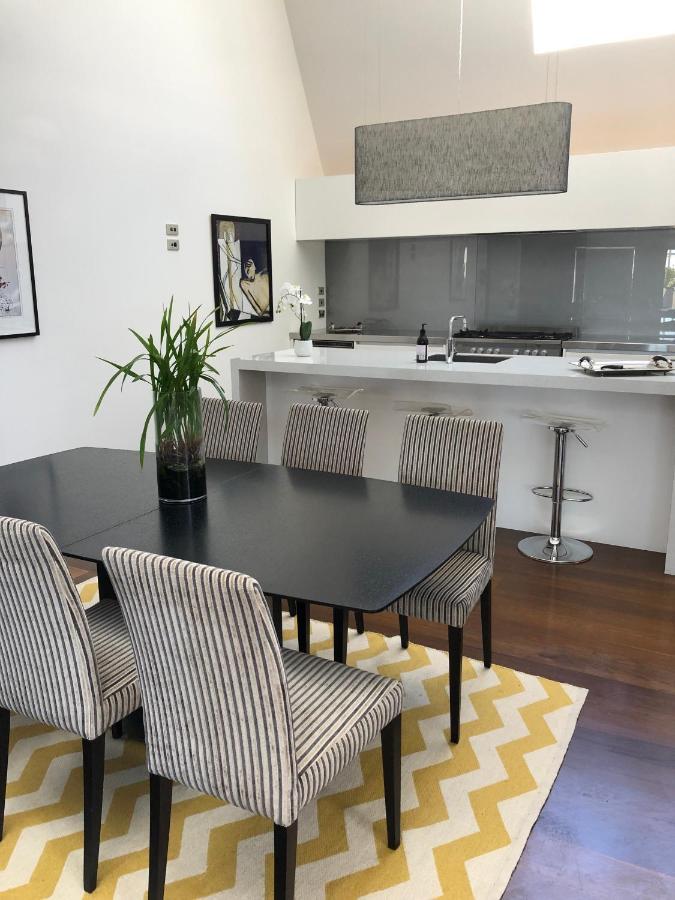 Luxurious Loft Apartments In The Heart Of Ahuriri Napier Exterior photo